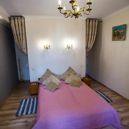 Obok Poczty Blisko Rynku דירה