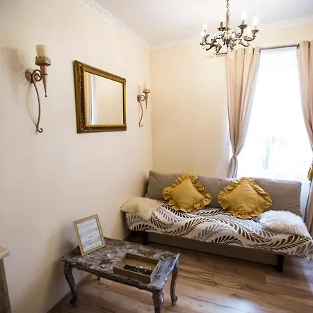 Obok Poczty Blisko Rynku *