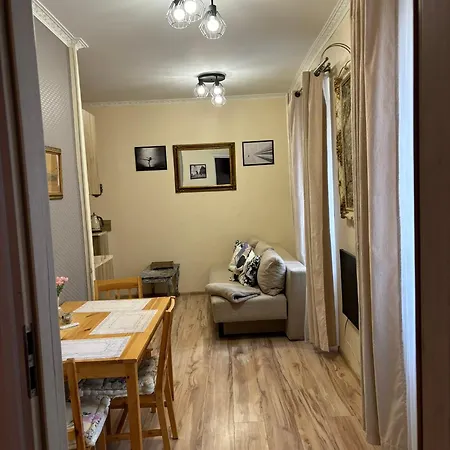 Obok Poczty Blisko Rynku *