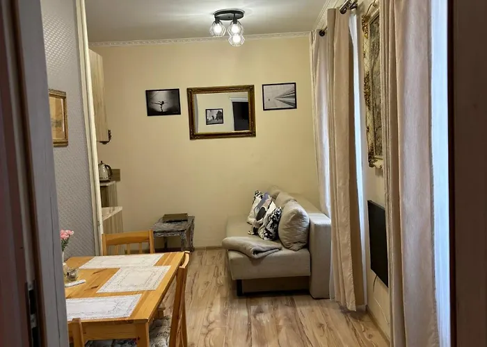 Obok Poczty Blisko Rynku *